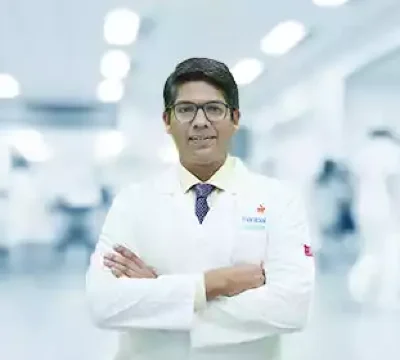DR. MOHIT MUTTHA